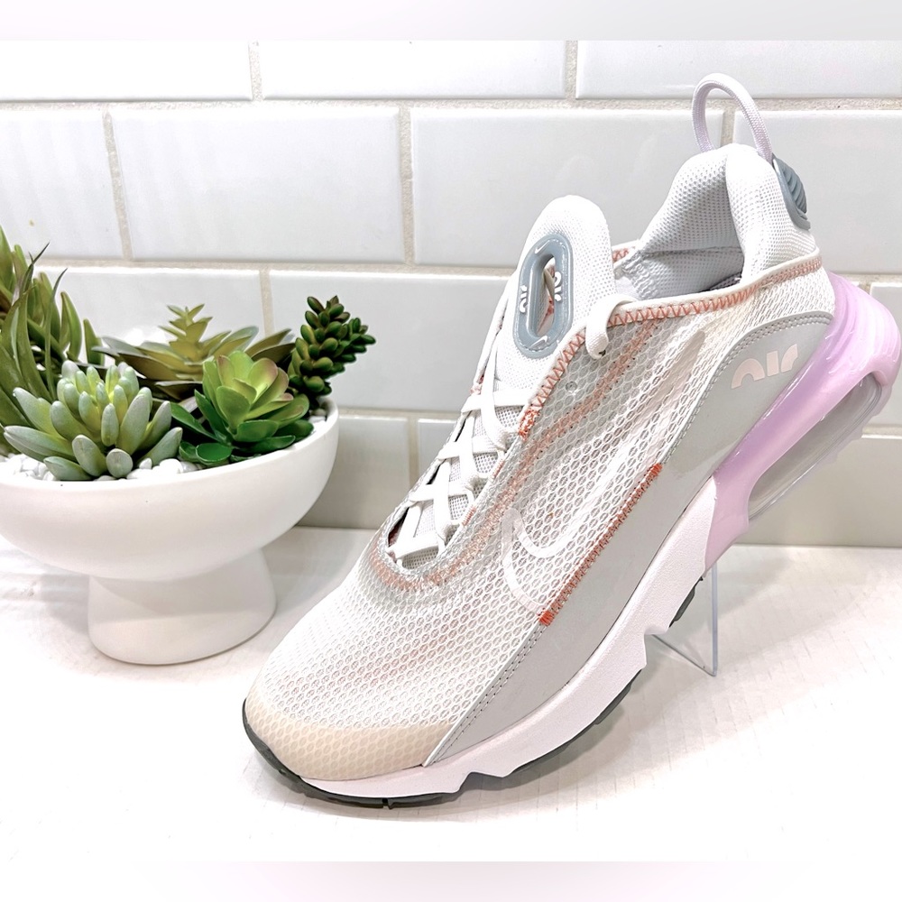 *NEW* Nike Air Max 2090
Platinum Tint Light Violet (GS)